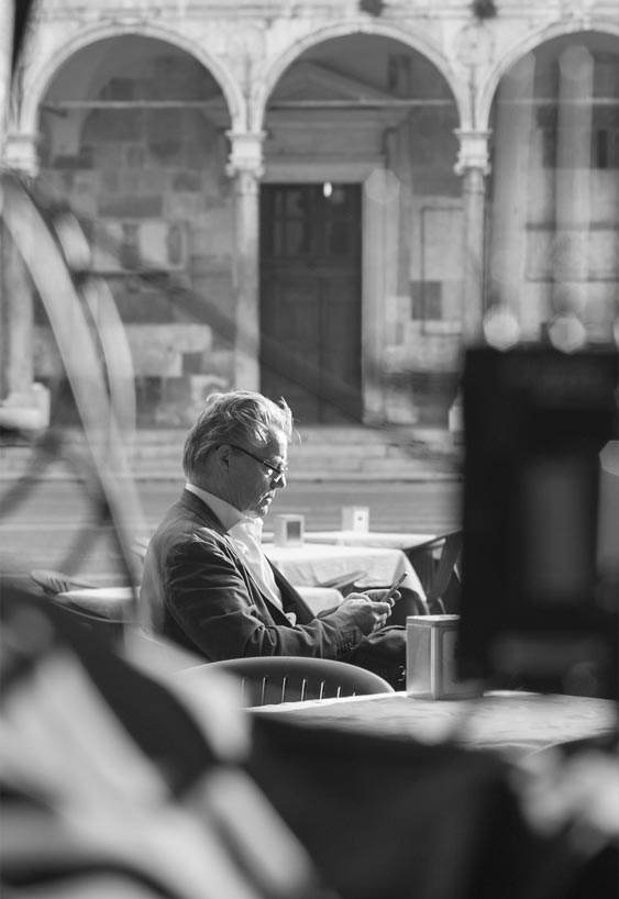 DOCUMENTARIES & INSTITUTIONALS